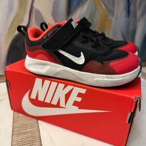Toddler Boys Nike wear all day shoes size 9